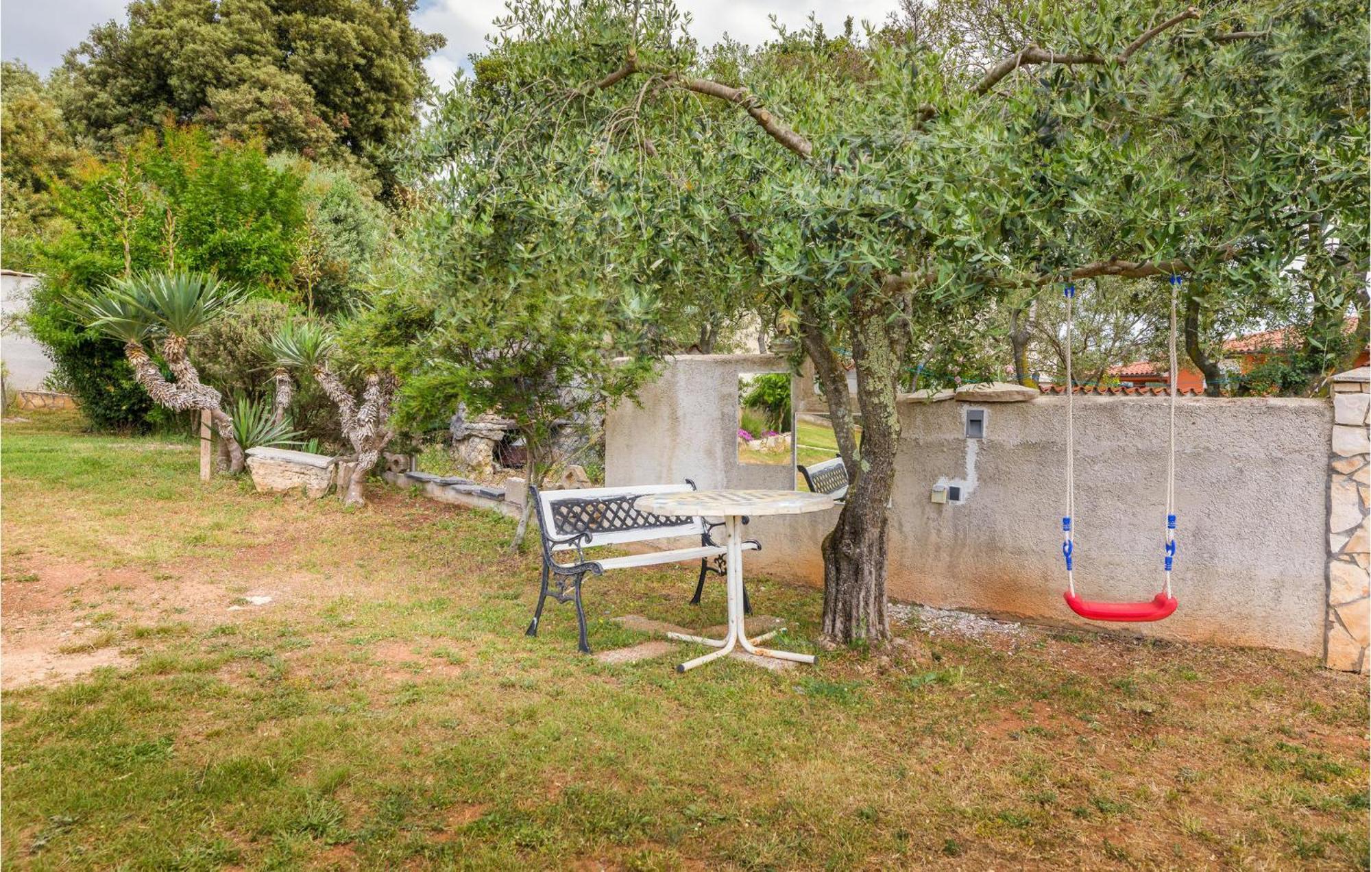 Beautiful Apartment In Barbariga With Kitchen エクステリア 写真