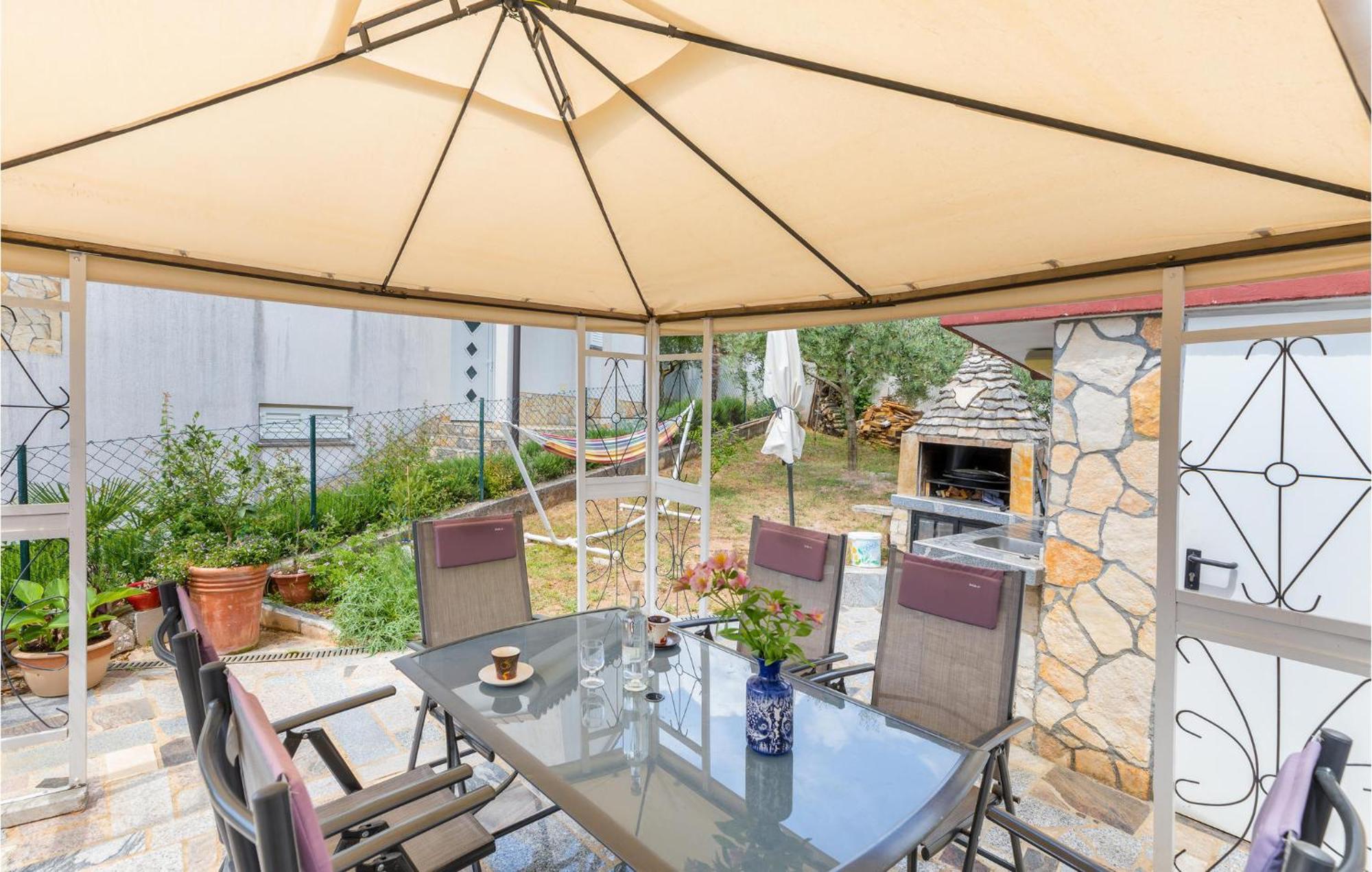 Beautiful Apartment In Barbariga With Kitchen エクステリア 写真