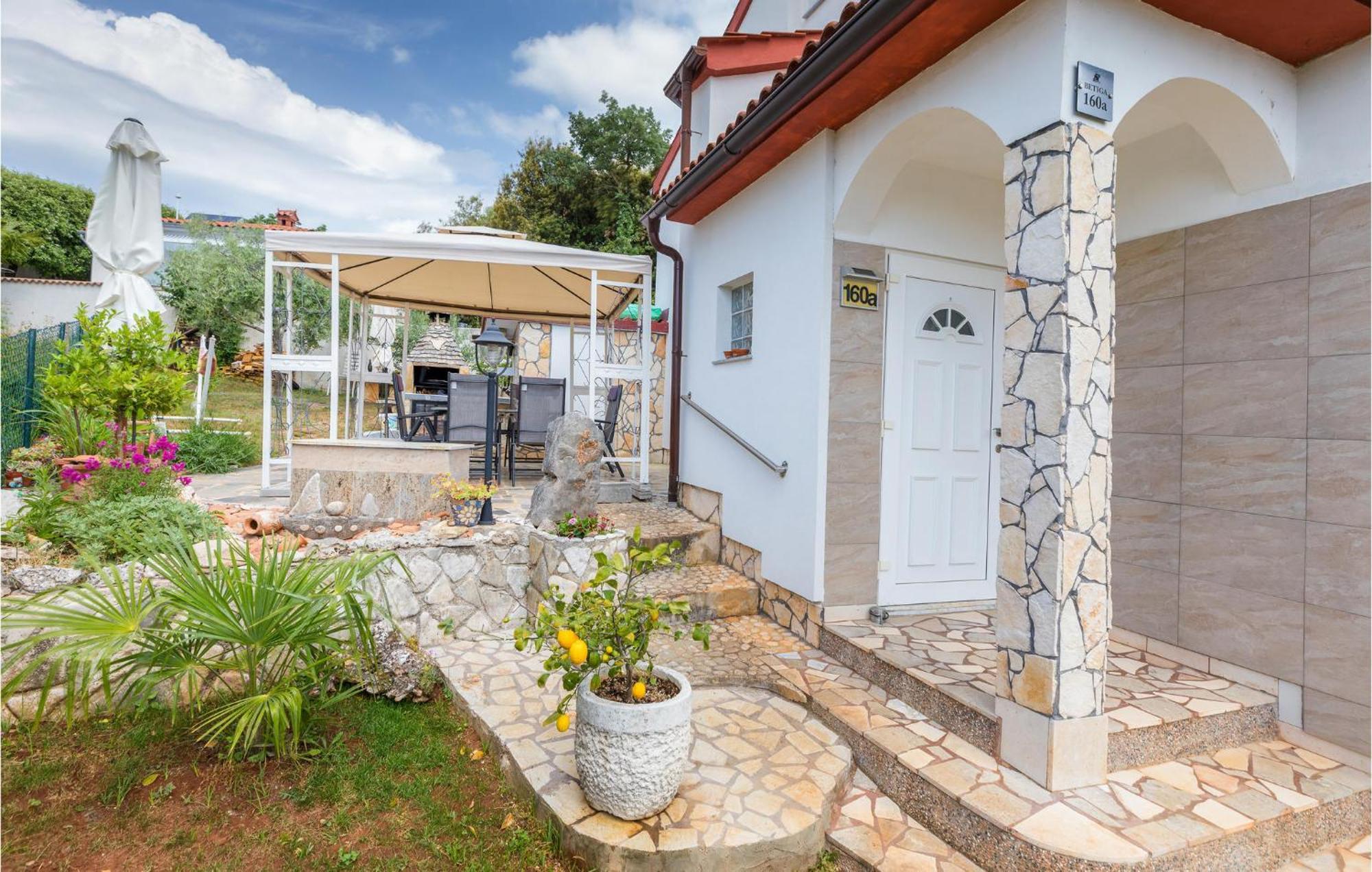 Beautiful Apartment In Barbariga With Kitchen エクステリア 写真
